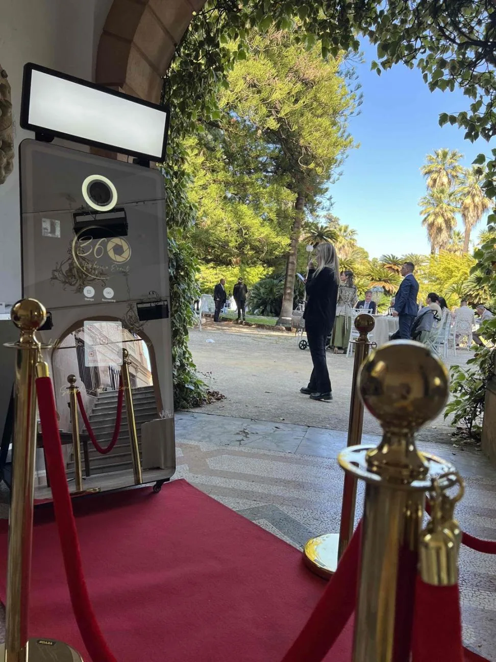 Mirror Photo Booth — Seven Dreams Events Κύπρος